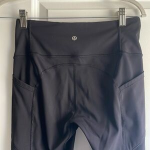 Lululemon full length leggings! 🤍